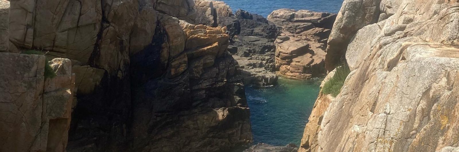 Le goufre de plougrescant à côté de notre Location saisonnière en Côtes d'Armor proche Pontrieux et Tréguier